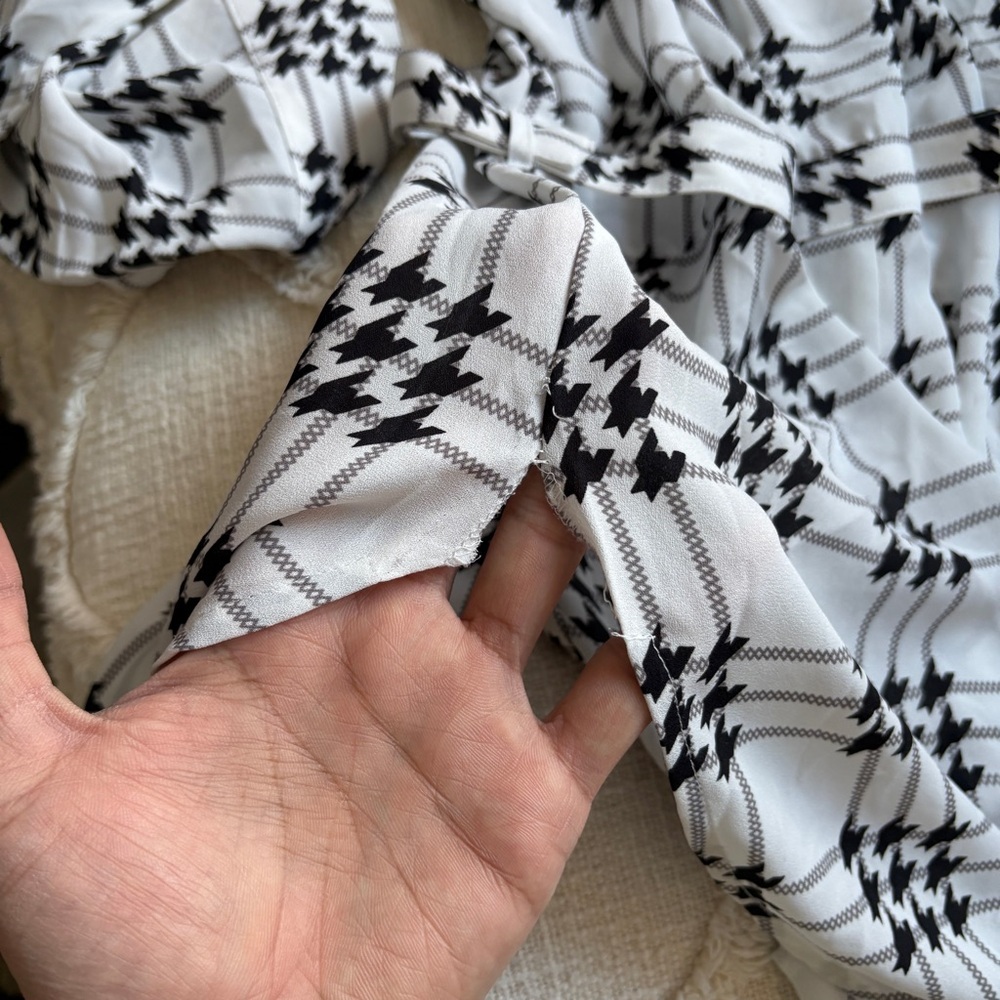 Reitmans Black & White Grid Houndstooth Button-Up Blouse - Picture 8 of 10